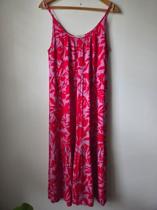 LOFT Dresses & Skirts - EUC LIKE NEW LOFT FLORAL TIERED TANK MIDI SUMMER DRESS SIZE XS/S